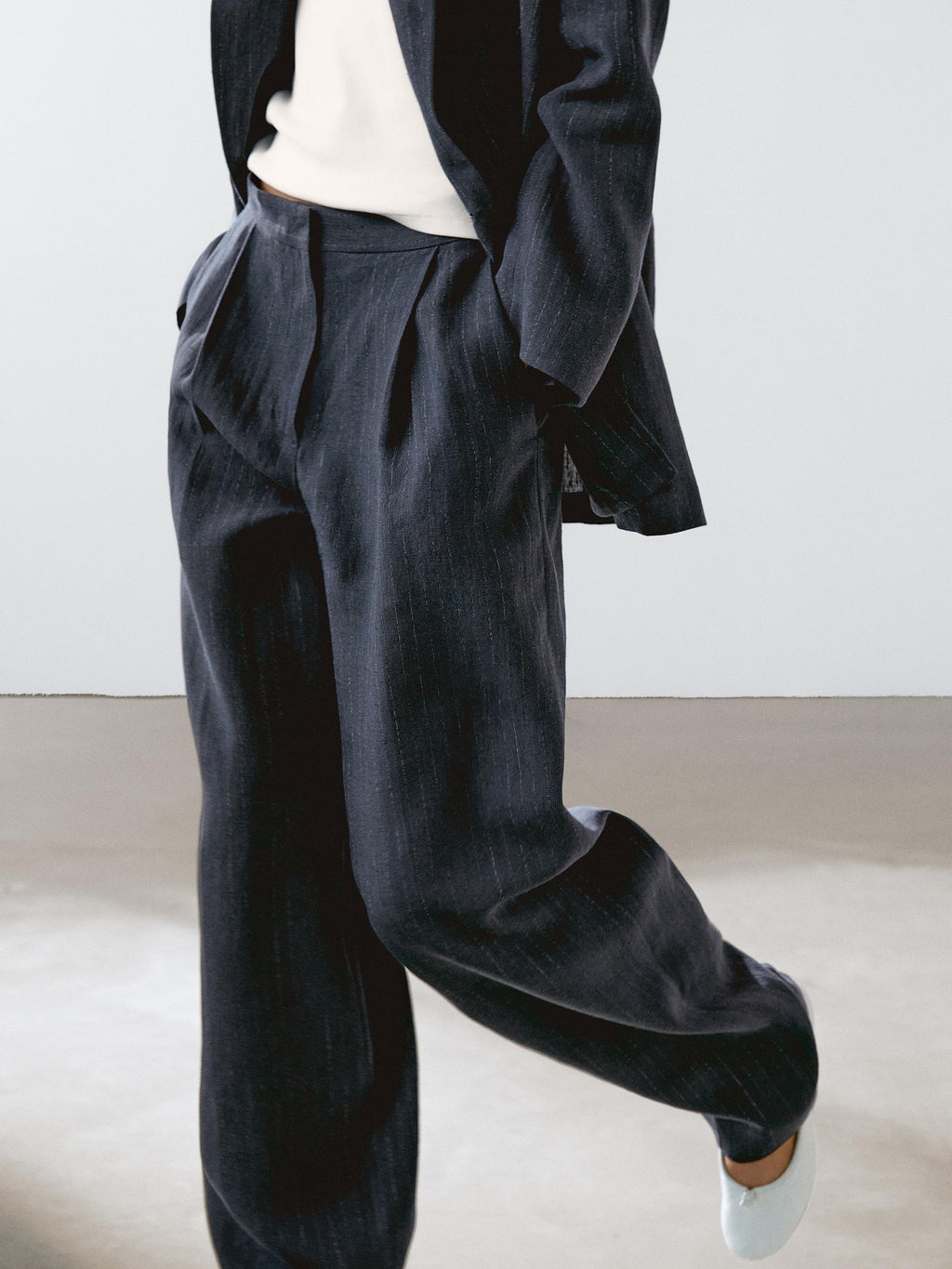 Riva Linen Trousers in Navy