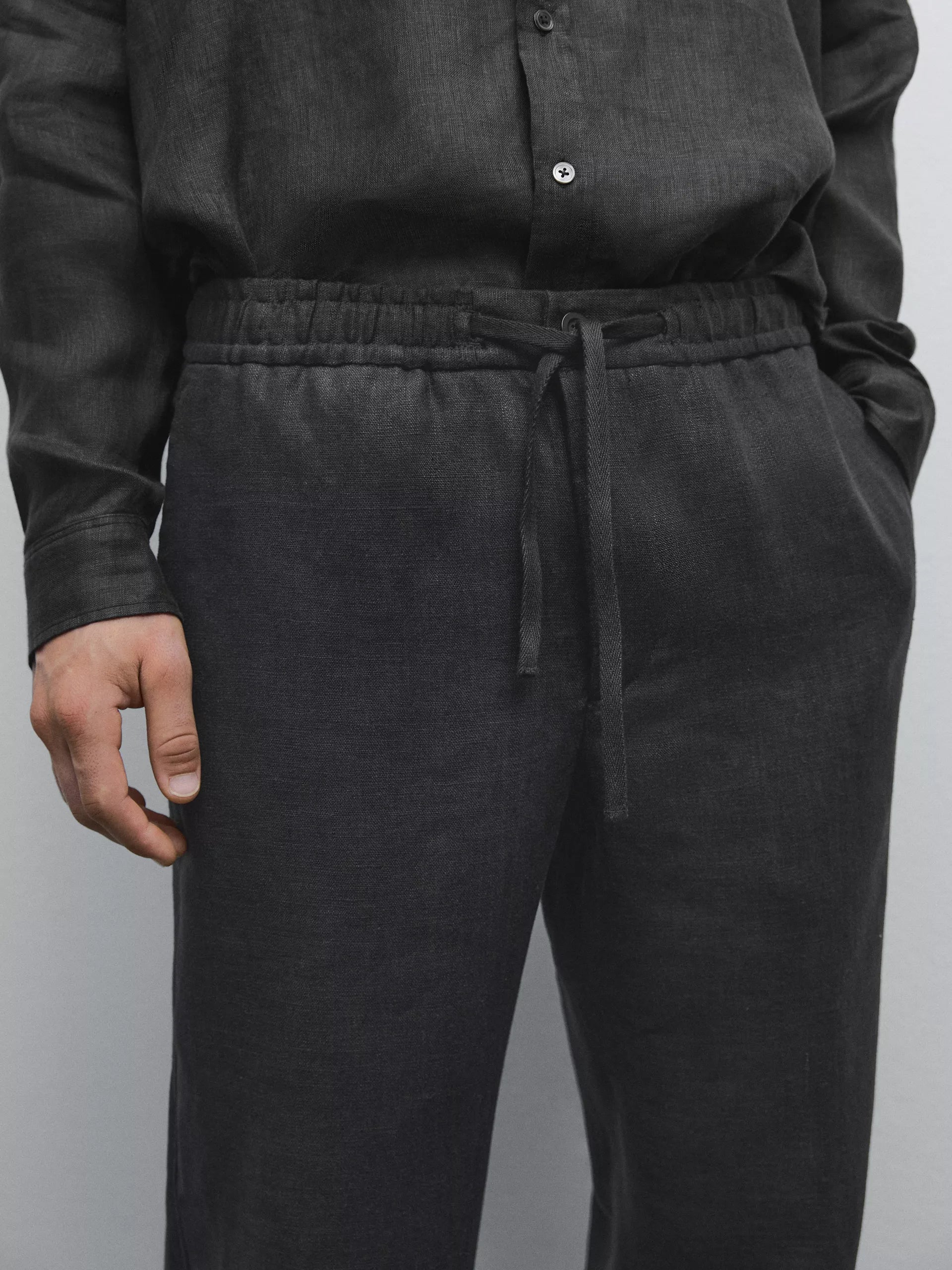 Monterroso Linen Trousers in Black